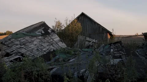 An old abandoned farm 動画素材 146279860