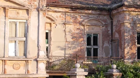 Old abandoned house Stock Footage 52606198