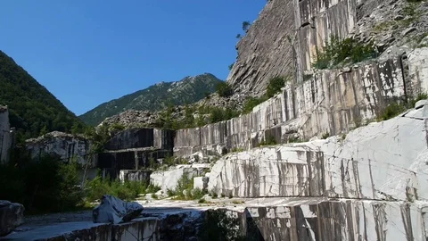 Old abandoned quarry 動画素材 112981454