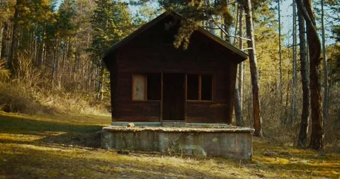Old abandoned ranche in the wild in the middle of nowhere moving forward Stock Footage 149643483