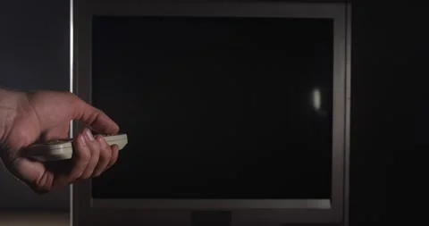 Old analog TV screen broadcasting white noise Vidéo 201587399