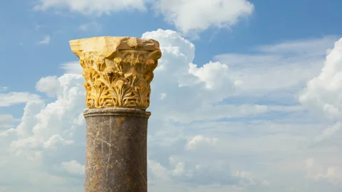 Old ancient column  and palm tree time lapse scene Stock-Footage 297756794