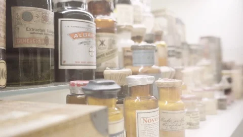 Old apothecary cabinet 動画素材 90920828