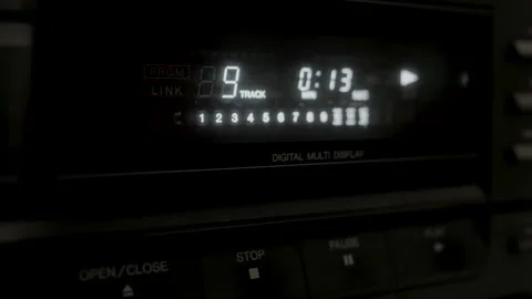 Old appliances, view of compact disc player display 库存影片 152685515