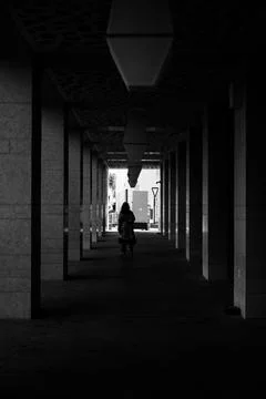 Old arches without people in the black and white effect of Msheireb City, Qatar Foto stock