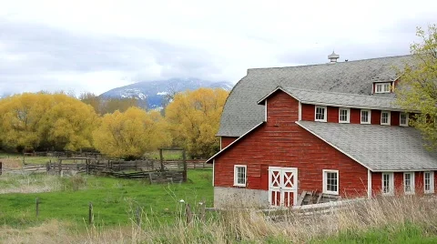 Old barn Видео 755006