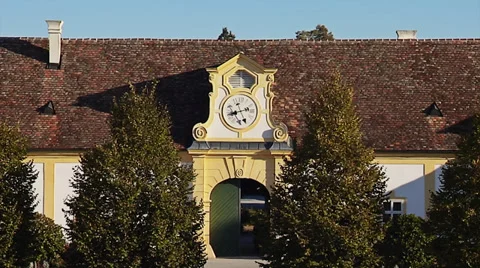 Old baroque clock tower 動画素材 31290831
