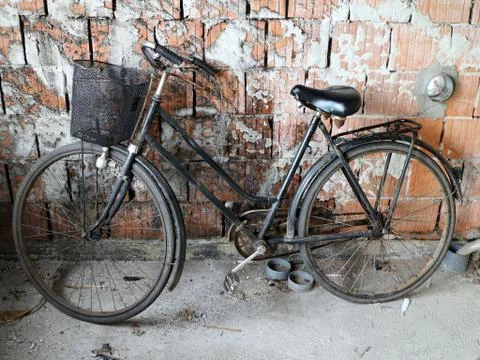 Old bicycle Stock Photos