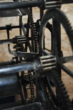 Old big clock mechanism machine engine old big clock mechanism machine eng... Foto stock