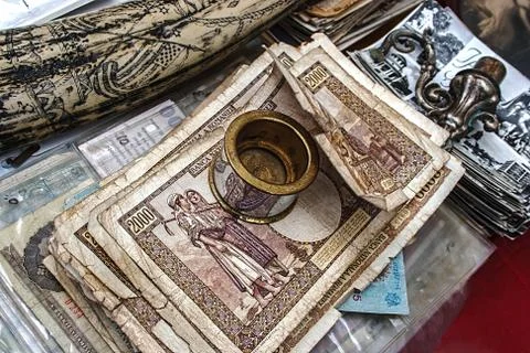 Old bills Stock Photos