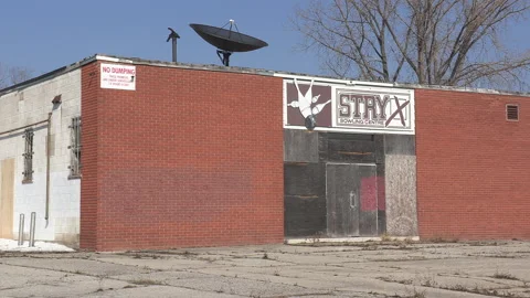 Old bingo hall closed due to COVID 19 pandemic lockdown restrictions Vidéo 149861595