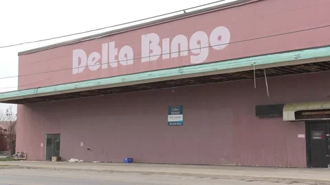 Old bingo hall closed due to COVID 19 pandemic lockdown Vídeos de archivo 152070929