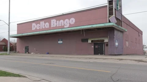 Old bingo hall closed due to COVID 19 pandemic lockdown Vídeos de archivo 152071204