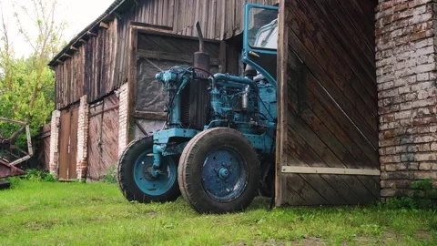 Old blue retro tractor engine Video stock 343612881