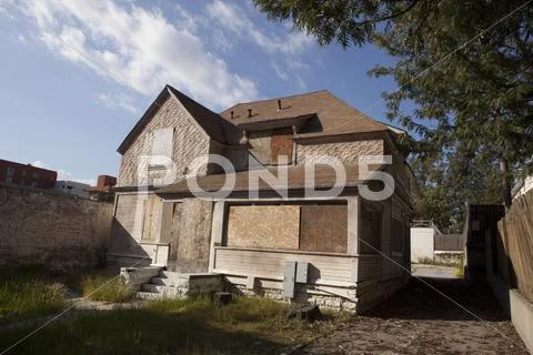 Old boarded abandoned house Stock Photos