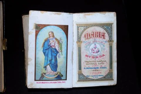 Old book Stock Photos