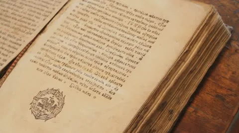 Old books 0009 Stock-Footage 12629757