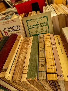 Old books on display Fotos de archivo