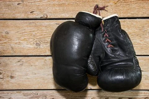 Old boxing gloves Stock-Fotos