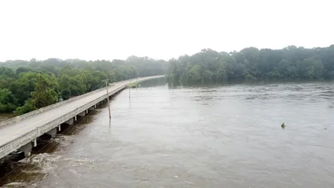 Old Brandon Rd - Pearl River Flooding, Jackson MS Stock Footage 205898418