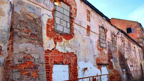 Old brick castle Video stock 172831361