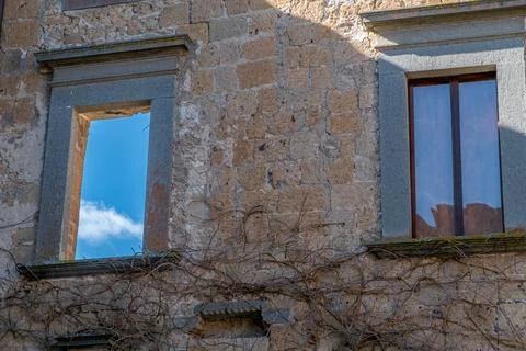 Old Brick Window Stock-Fotos