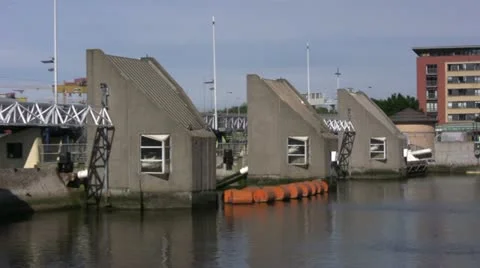 Old bridge in Belfast 4 Vidéo 10828109