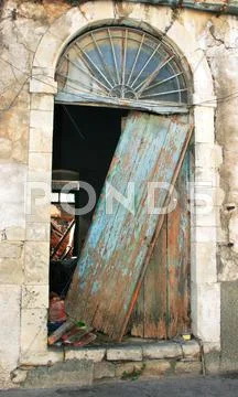 Old broken door Stock Photos