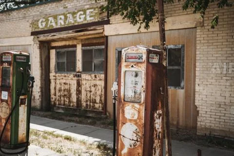 Old Broken down Gas Staion backdrop Stock Photos