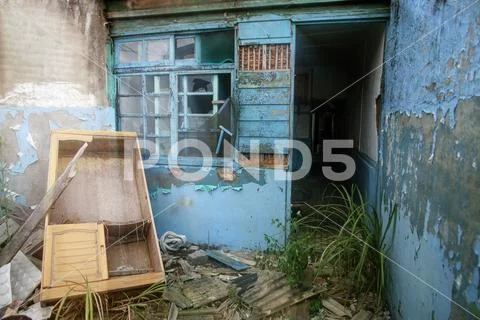 Old broken house in north of new Taipei City, Taiwan Stock Photos