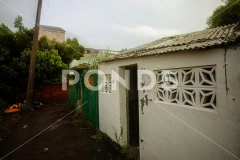Old broken house in north of new Taipei City, Taiwan Stock Photos