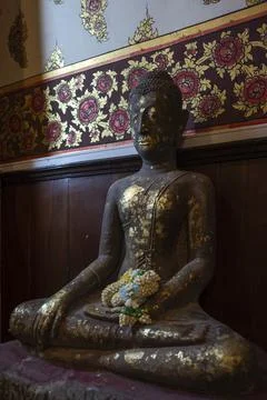 The old Buddha statue Stock Photos