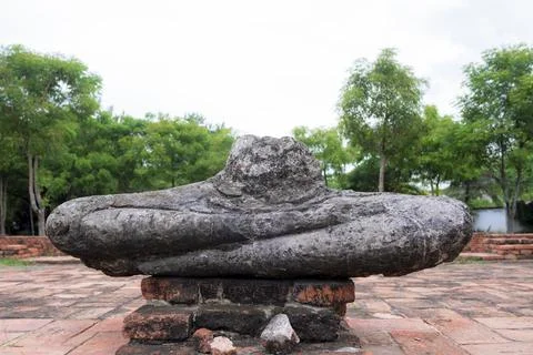 The old Buddha statue Stock Photos