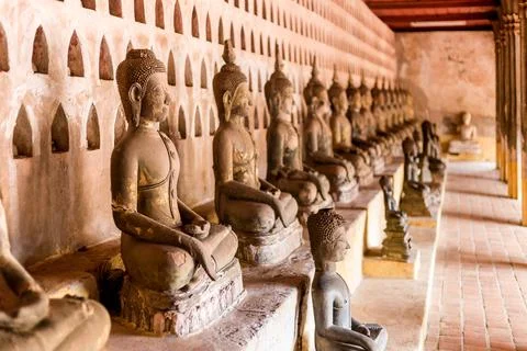 Old buddhist statues Stock Photos