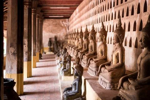 Old buddhist statues Stock Photos