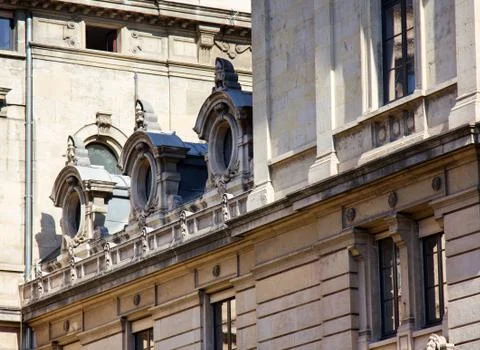An old building of classical architecture with Baroque elements - Foto stock
