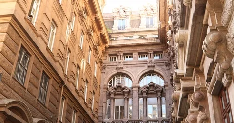 Old Building in Europe Vídeos de archivo 81813766
