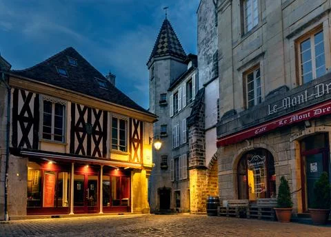 Old building facade 库存照片