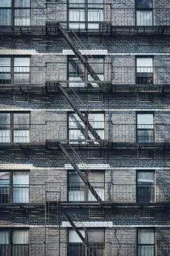 Old building with fire escape, New York. Fotos de archivo