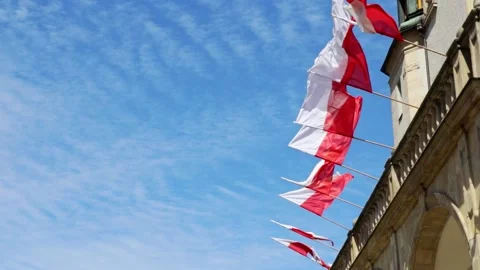 On the old building, the flag of Poland develops against the background Video stock 159022085