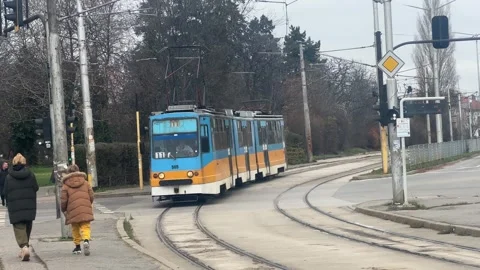 Old Bulgarian Tram Arriving Sofia Station Cold Early Winter Day 스톡 동영상 323912378