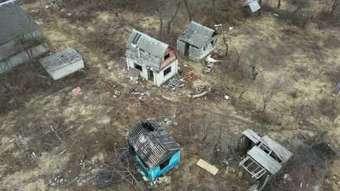 Old burnt of fire burned-down wooden house after fire, natural catastrophe Stock-Footage 206399197