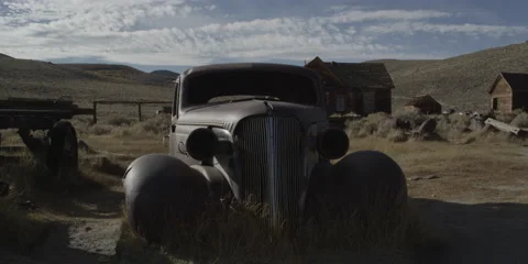 Old car Desert Stock Footage 44020994