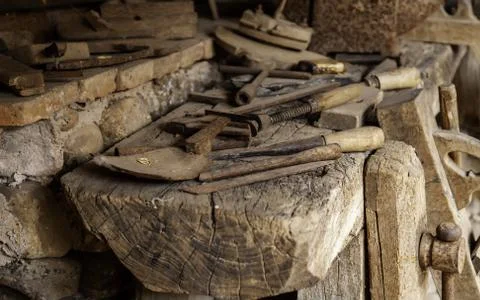Old carpentry tools, detail of tools for working with wood Foto stock