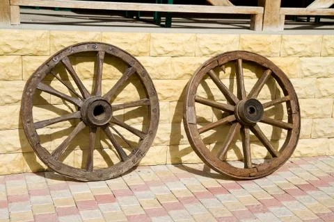 Old cart wheels Foto stock