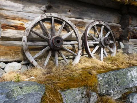 Old cart wheels 写真素材