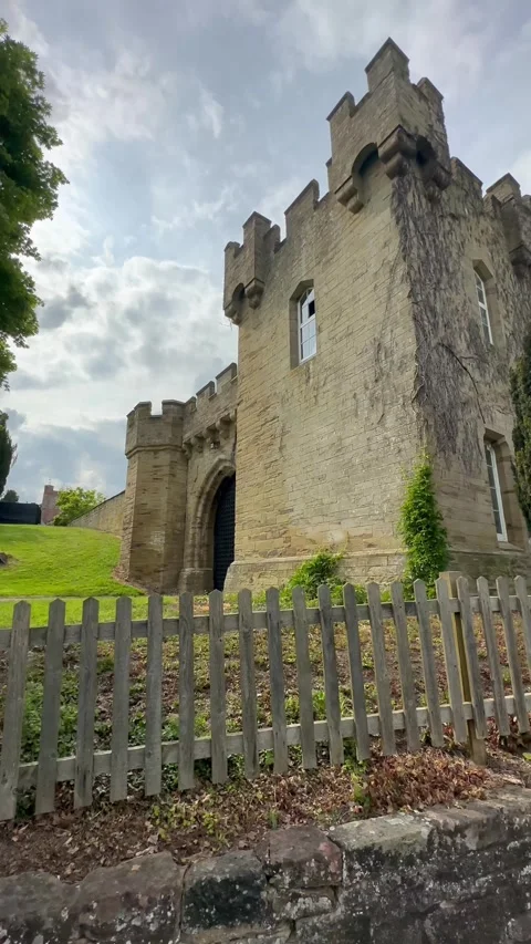 Old Castle Vídeo Stock 242914562