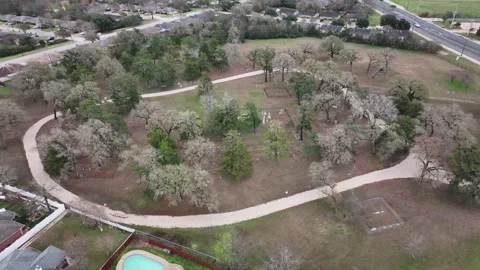 Old Cemetery Trees and Graves Drone Aerial View Bryan Texas USA 動画素材 335667287
