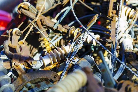 Old ceramic insulators and rusty metal products for electrical wiring Foto stock