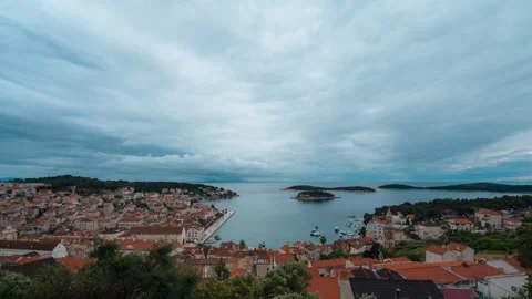 Old City Hyperlapse Overlooking a Mediterranean Harbor with Boats 库存影片 331104476